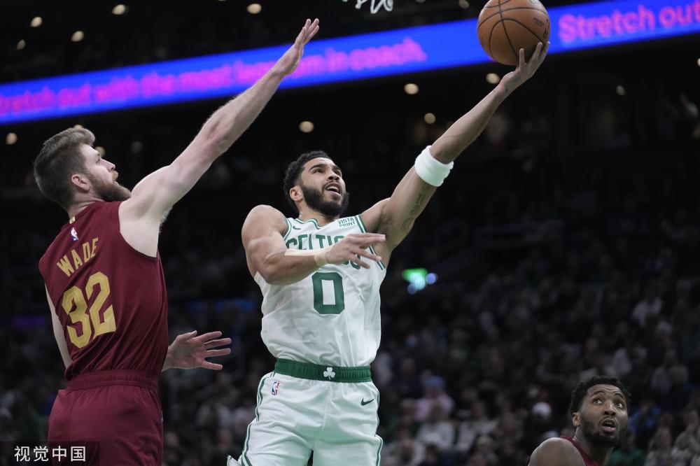 仅展现了他 仅展现了他